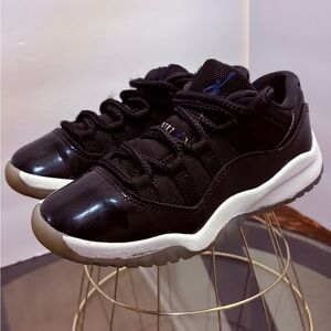 Jordan Kids Sneakers Black and White